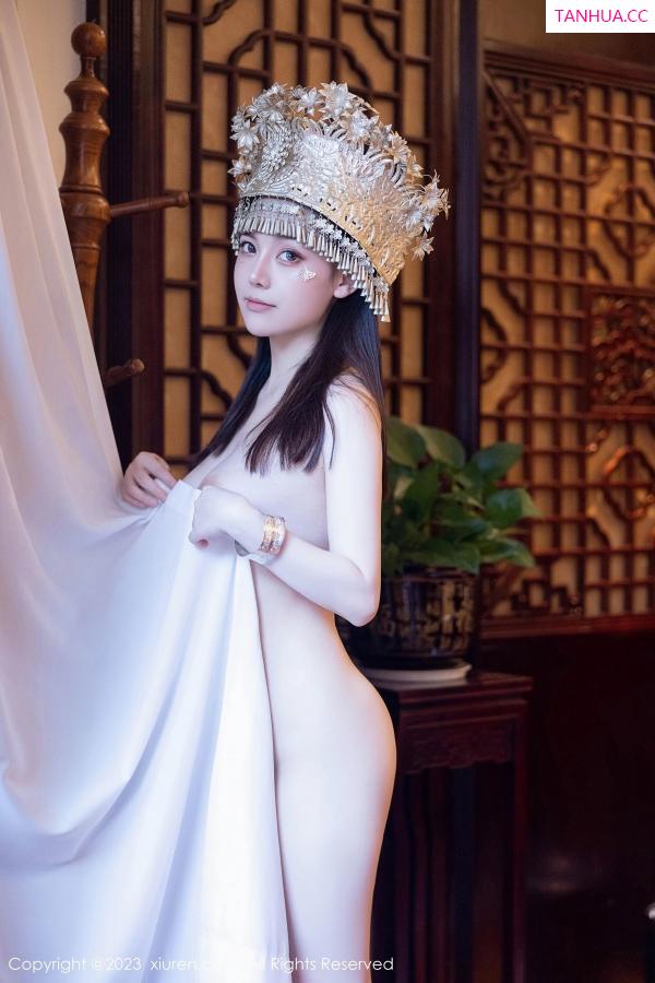 豆瓣酱  [XiuRen]高清写真图 2023.09.27 No.7448 豆瓣酱 苗族服饰第37张图片